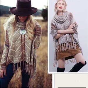 Free People Be the One Poncho Sweater Cowl Neck fringe-XS